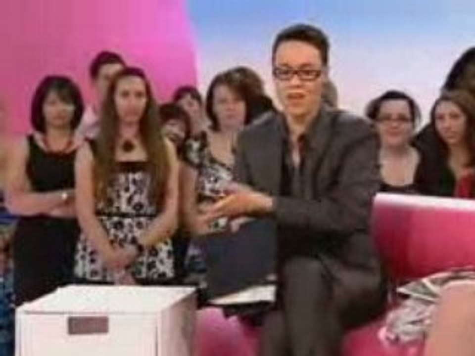 JOAN COLLINS ON GOKS FASHION FIX 2008