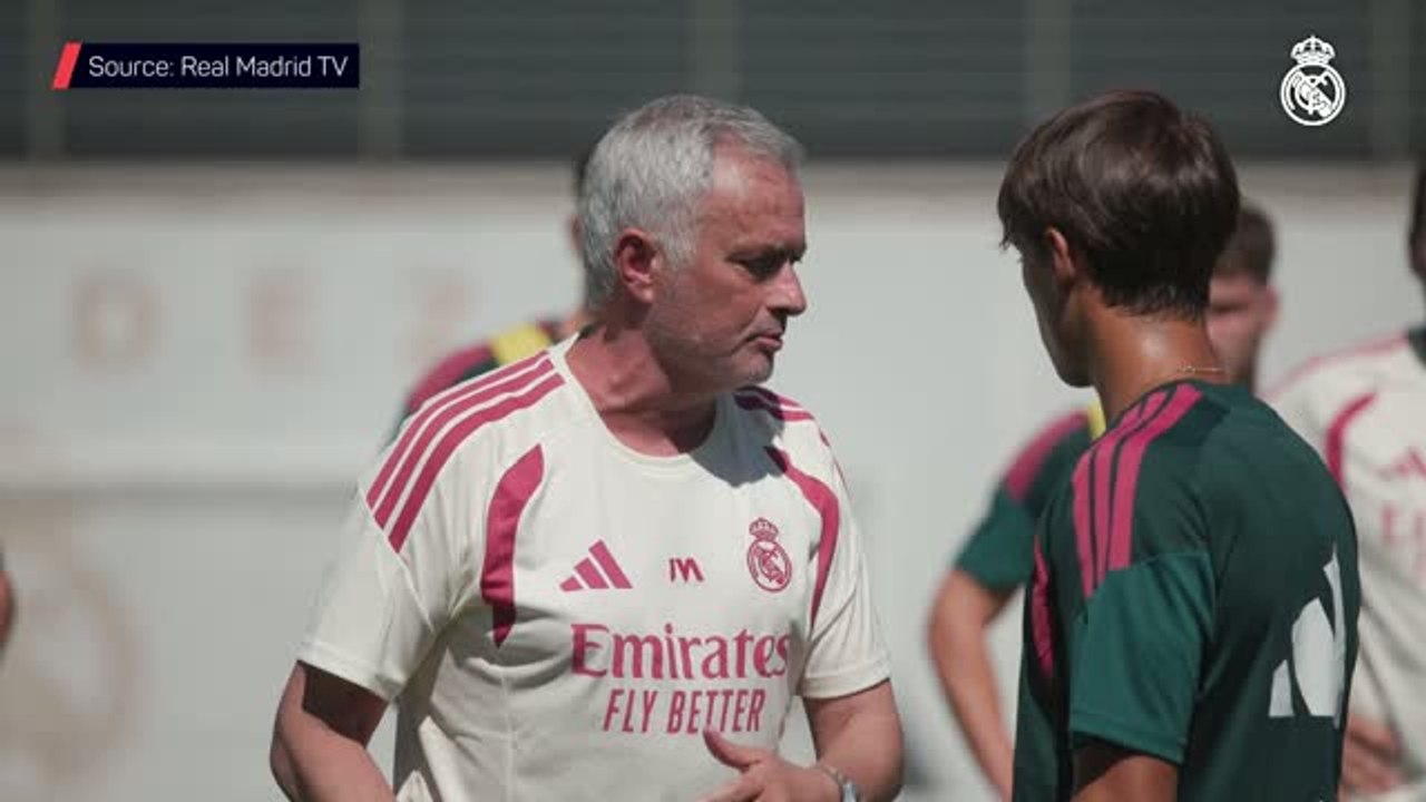 Mourinho takes first Real Madrid training session
