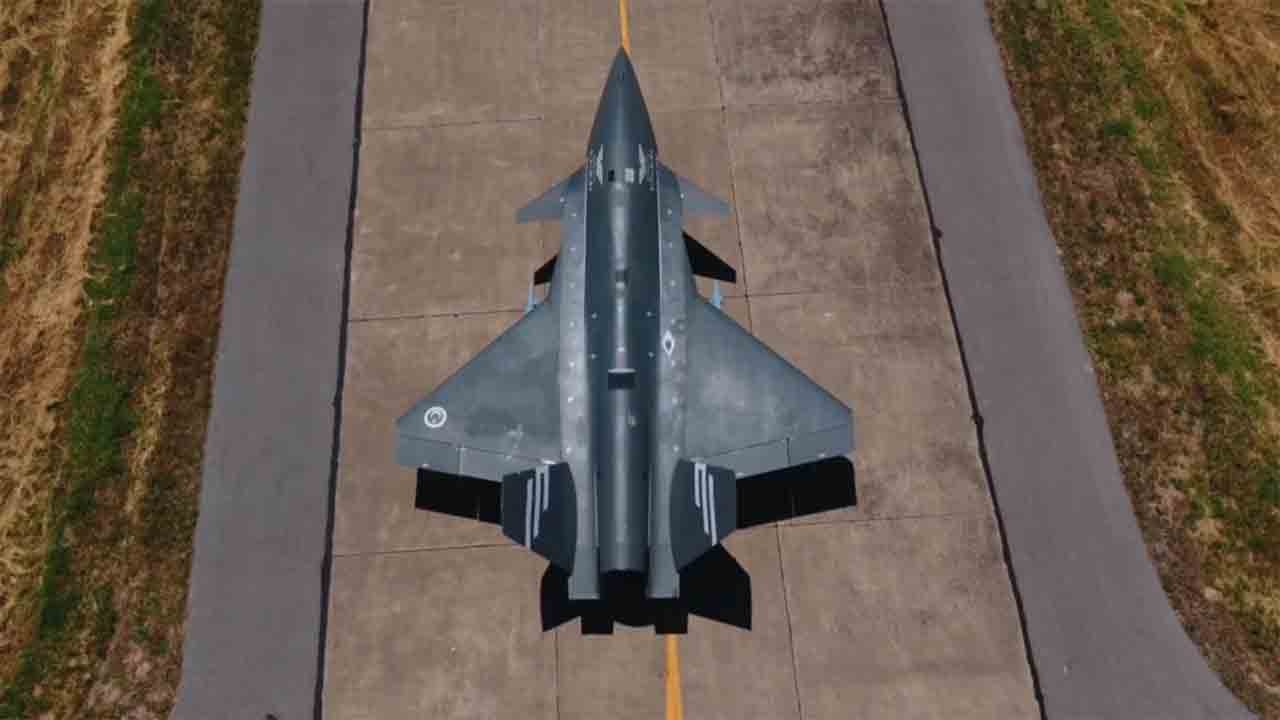 Bayraktar Kizilelma carries out first launch of JET-230 supersonic missile