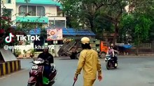 Police Officer Stops Traffic Like a Boss! 🚔😎 SEO Title: Police Officer Amazing Traffic Control | Viral Road Video | Shorts