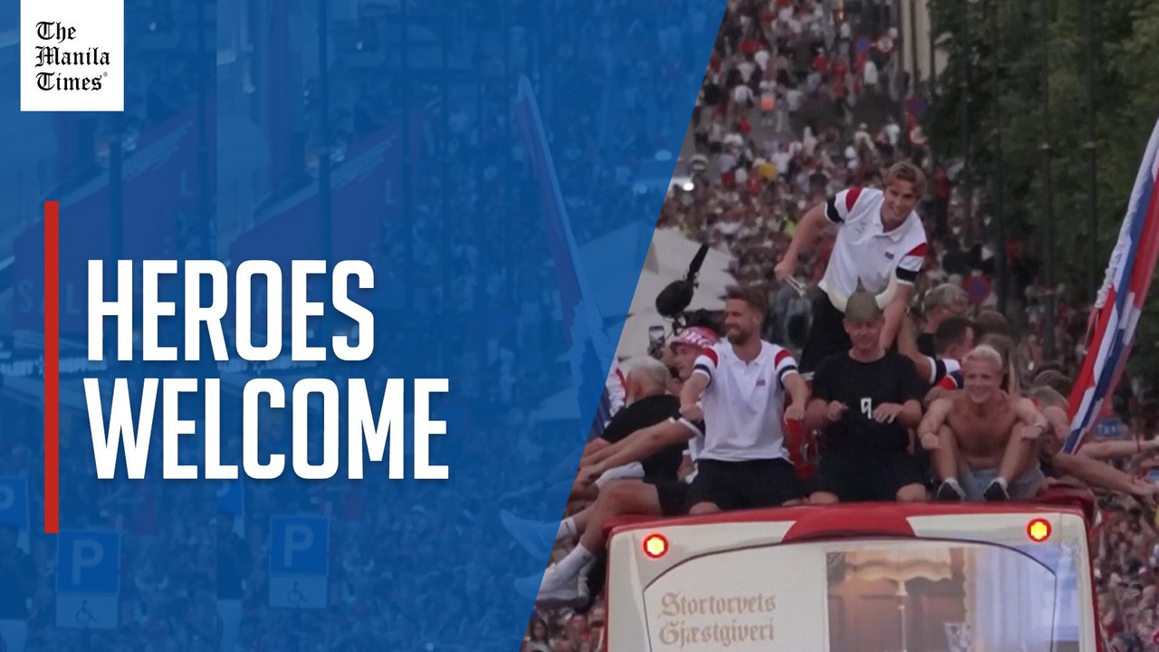 Norway soccer team receives heroes’ welcome in Oslo