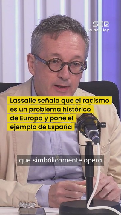Lassalle apunta el problema con el racismo y pone el ejemplo de España