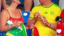 Discussão entre casal no Mundial já é viral. Internautas pedem o divórcio