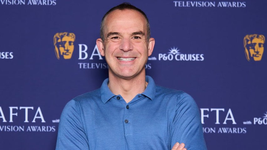 Martin Lewis issues vital ‘two-week rule’ for cheaper summer flights
