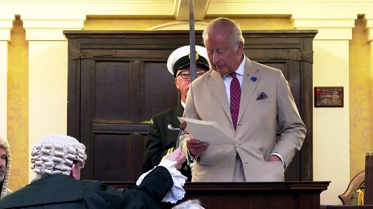 King jokes about ‘massacring’ the Manx language