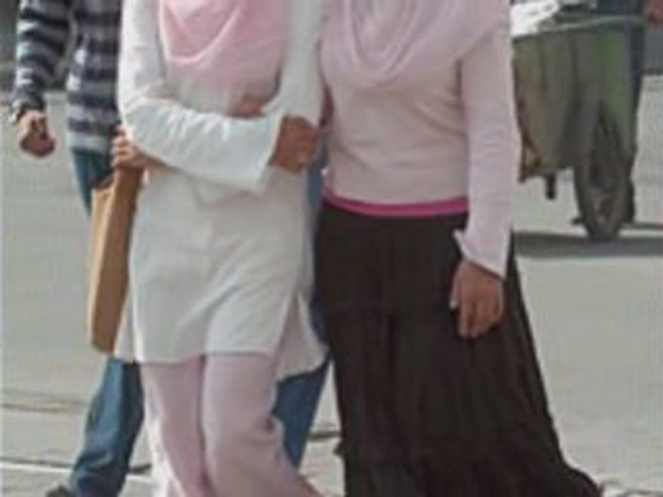 TOUCHE PAS  MON VOILE