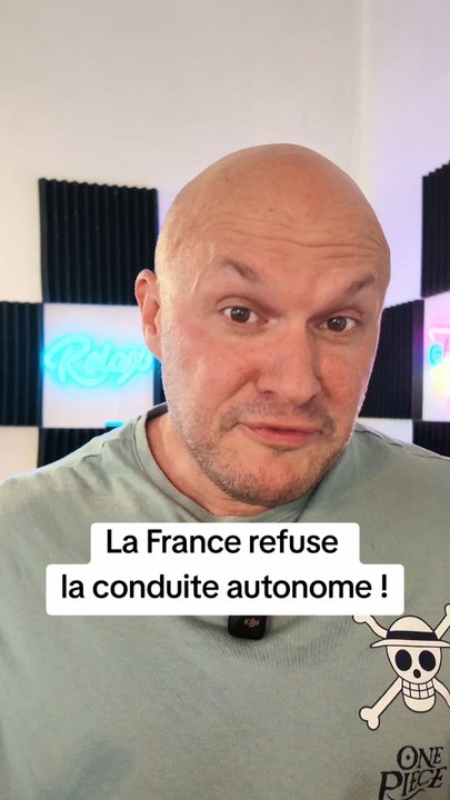 Pourquoi la France REFUSE la conduite autonome (FSD) de Tesla ? 🛑 Mon avis sans filtre !