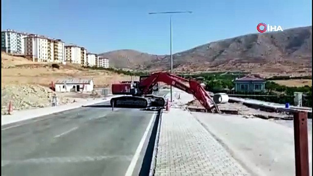 Malatya’da yol çalışmaları sırasında göçük: 2 işçi toprak altında kaldı
