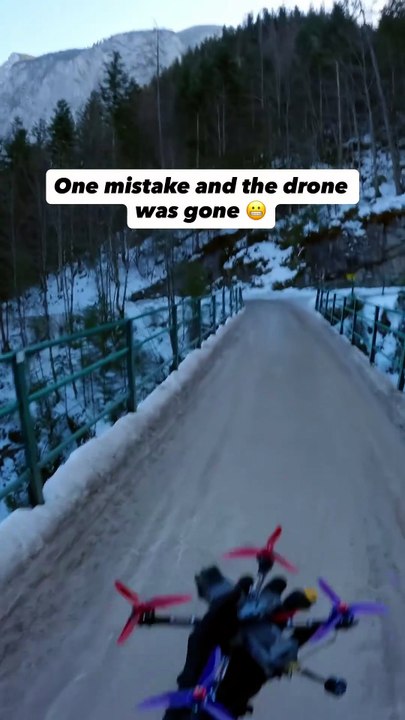 Powerloop over a bridge into a canyon. No room for error 😆
