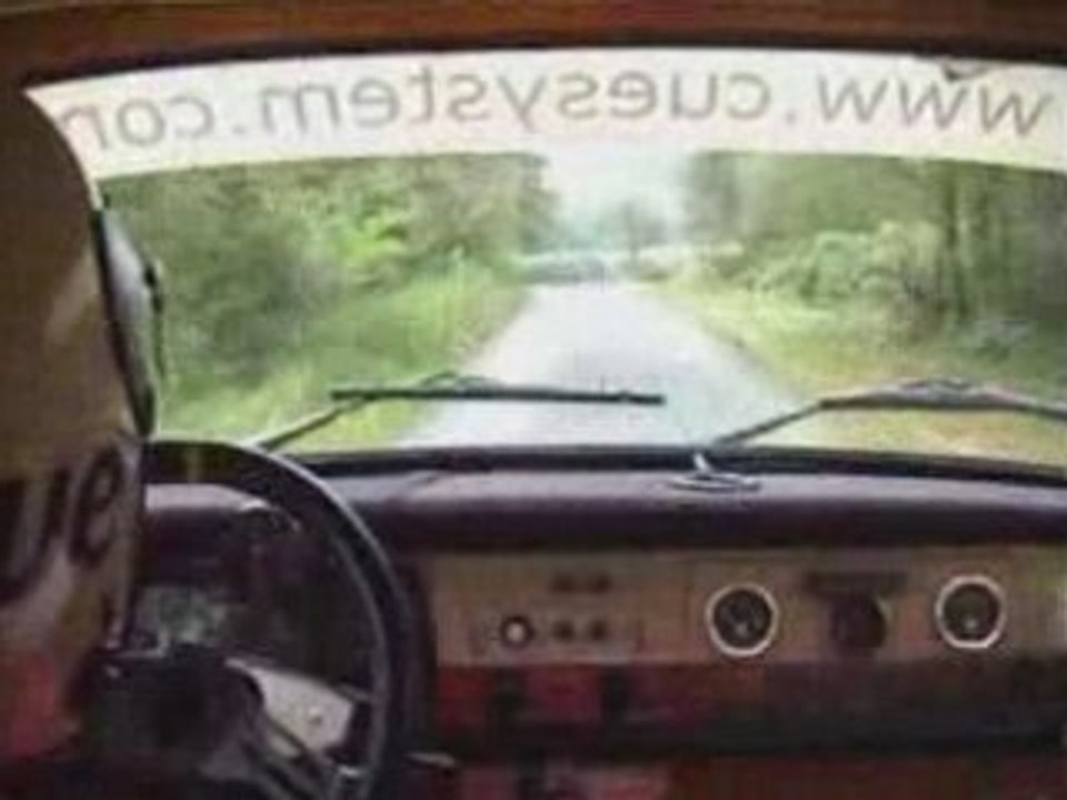 Accident durant un rallye auto