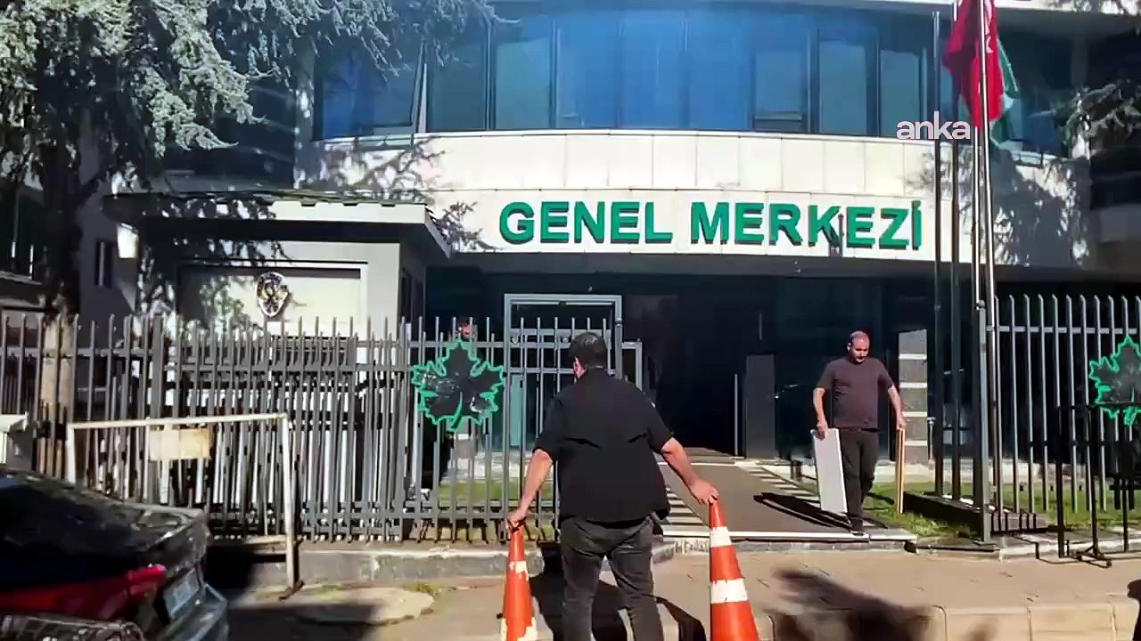 Babacan'dan Davutoğlu'na ziyaret