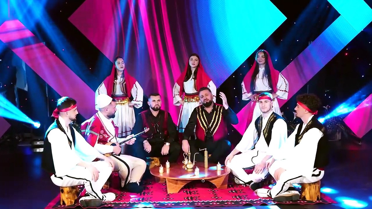 Noel Pjetri & Gezim Zefi - MOS T'HARROJME TRADITEN