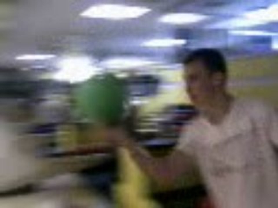 Bowling le Mans entre Pote