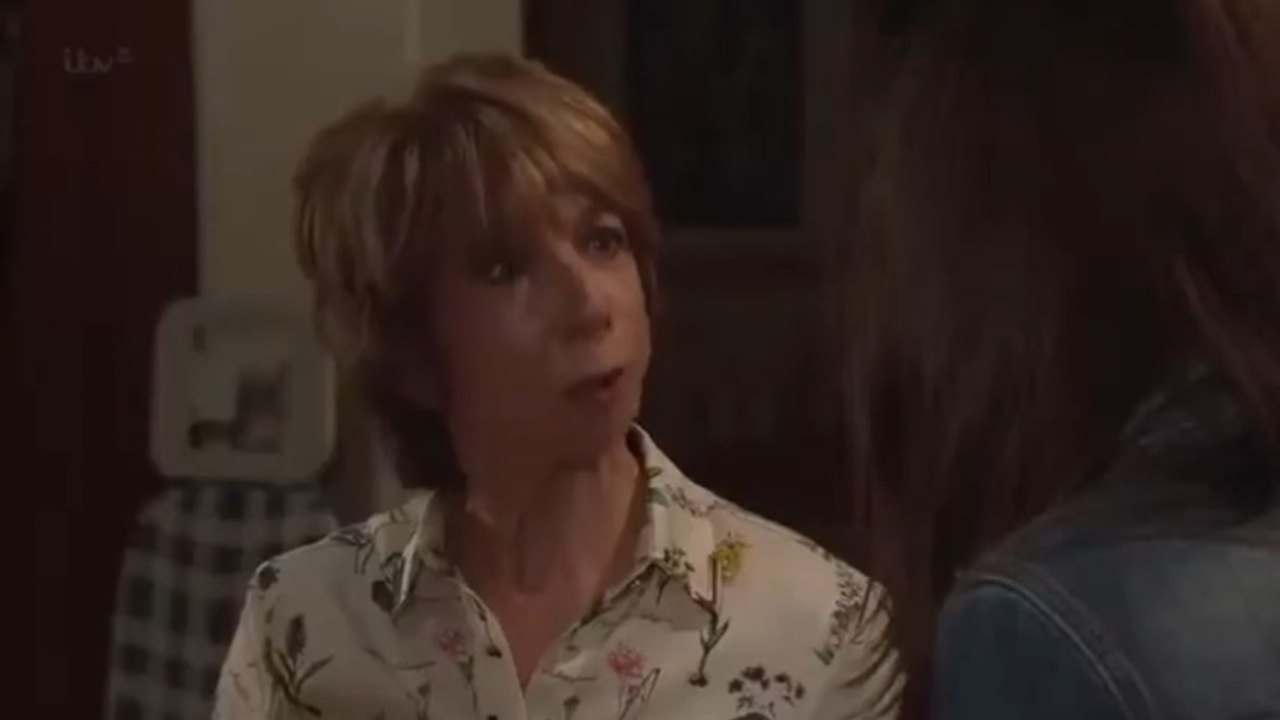 Corrie Gail Confronts Kylie 18th February 2013