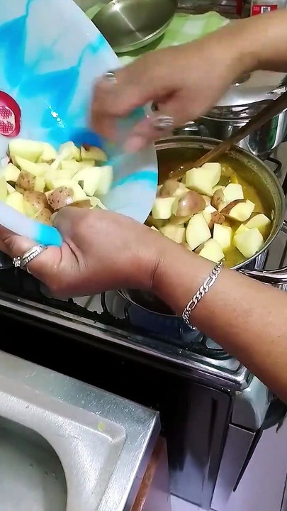 IDEAS PARA almuerzos papas y condimeton al bofe guisado