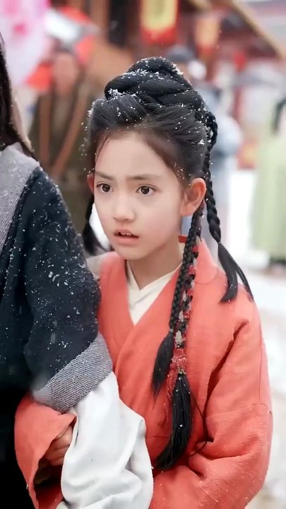 Chinese Short Drama Reborn as a villain, I only wanted family happiness.