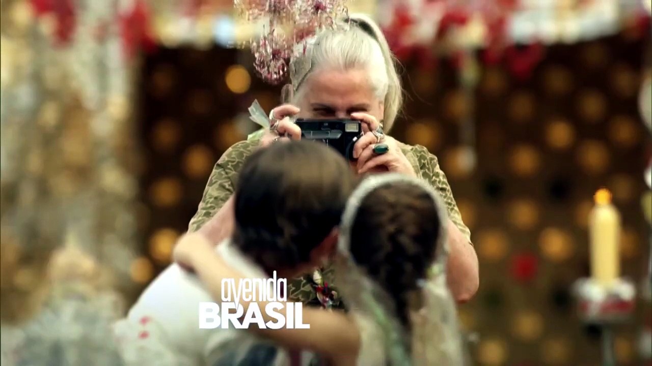 Telefe 🇦🇷 - Promo "Avenida Brasil" en "Historias de corazón" (03/08/2026)