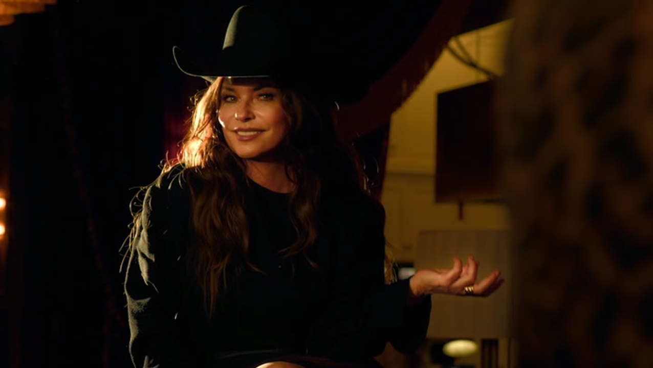 3 Things to Know About Shania Twain