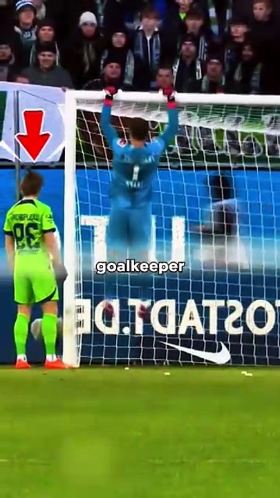 Why This Keeper Pushed the Crossbar Down Himself