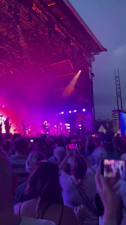 📺Vanessa Paradis au Festival de la Côte d’Opale (Boulogne sur mer)🎬ABONNES-TOI & METS UN COM' STP MERCI📺🙏😉😎💖