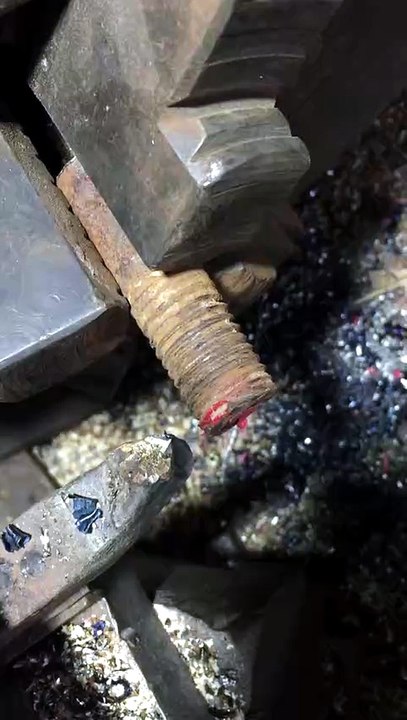 Incredible Lathe Machine Thread Cutting Process | Satisfying Metal Machining | Aamer Industry #Shorts