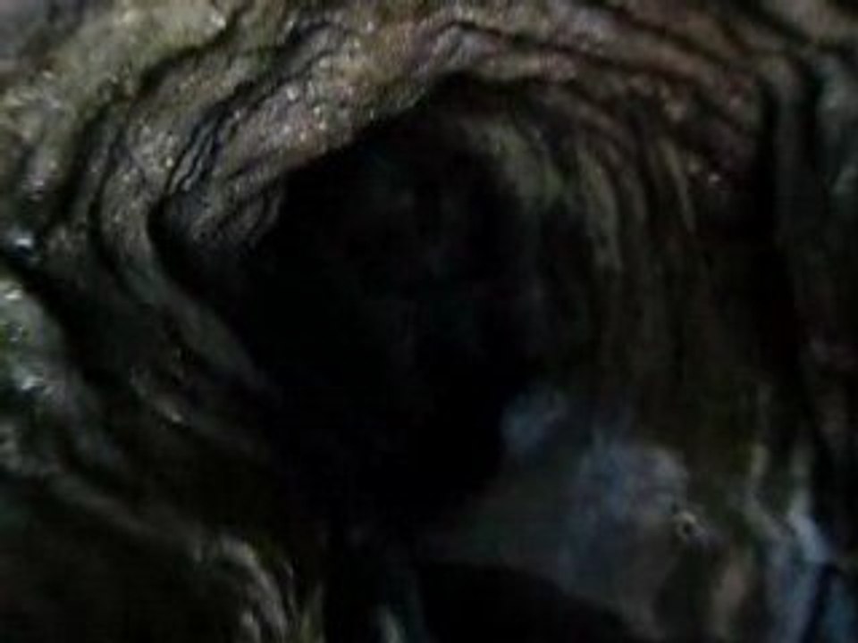 spéléo la grotte des fées entrée