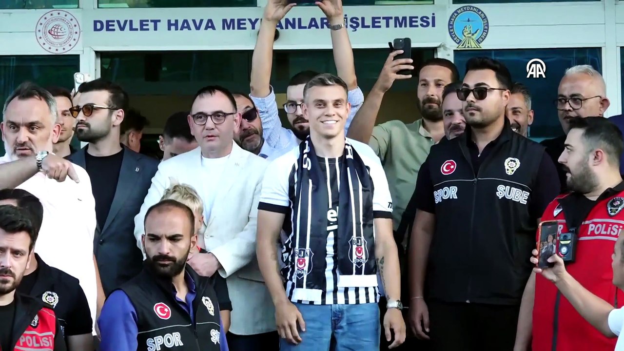 Beşiktaş'ın transfer görüşmelerinde bulunduğu Leandro Trossard, İstanbul'a geldi