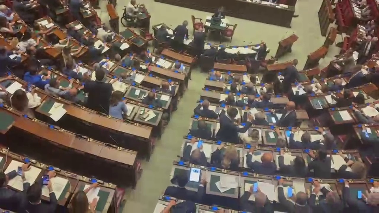 I vannacciani filmano il proprio voto per evitare l'accusa di essere franchi tiratori