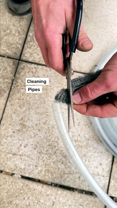 Cleaning dirty pipes is not frustrating anymore