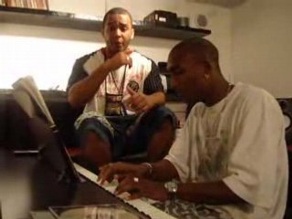 100zekivok au piano (texte "Esprit de vengeance")