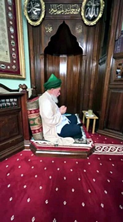 Strive To Follow The Prophet(sa) - Maulana Shaykh Muhammad Adil suhba