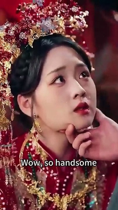 Reborn on her wedding day, she accidentally heard thoughts—and became her cold husband’s darling - Mini 2025