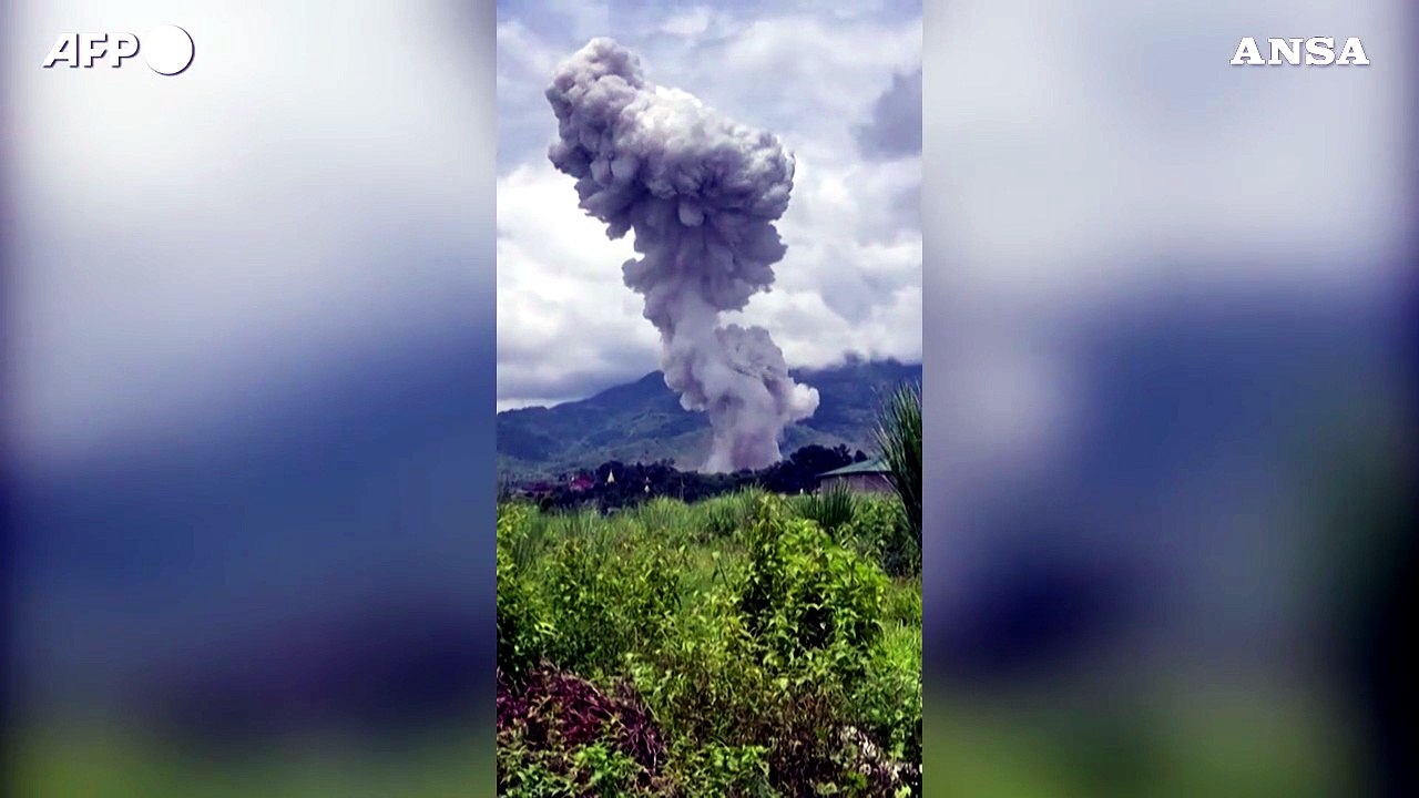 Esplode un palazzo in Myanmar, 50 morti e 70 feriti