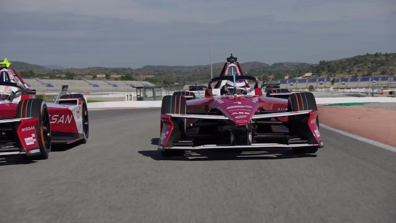 Formula E GEN4 - how Nissan’s thrilling new cherry blossom moment can inspire future road car performance