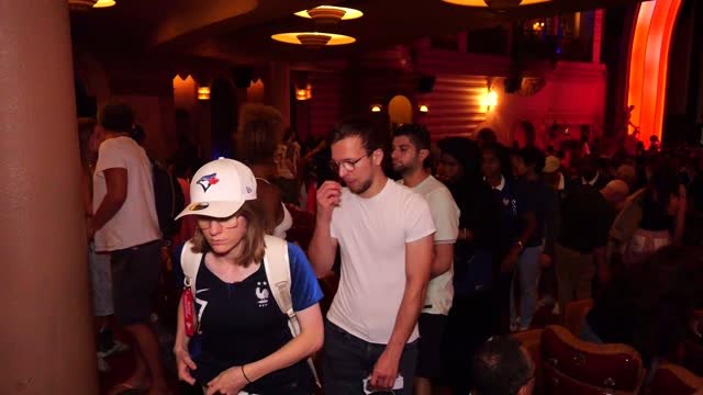 Bleus - L'énorme déception des fans au Grand Rex