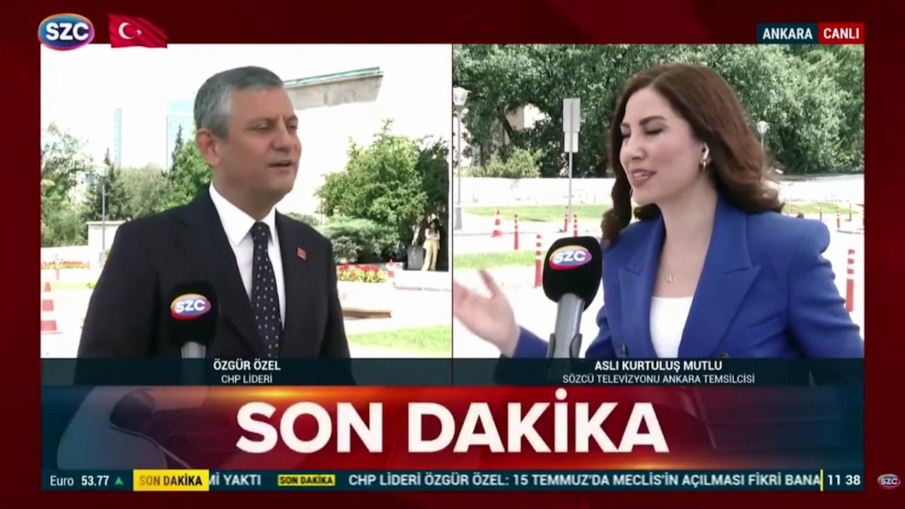 Özel yeni partini ismini açıkladı!
