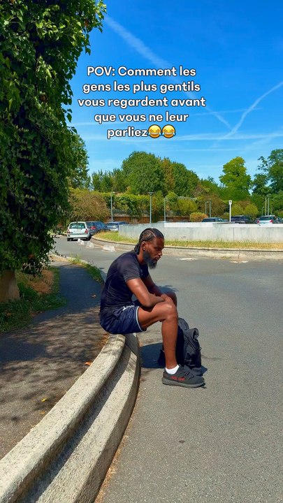 Les gens qui ont un regard froid
