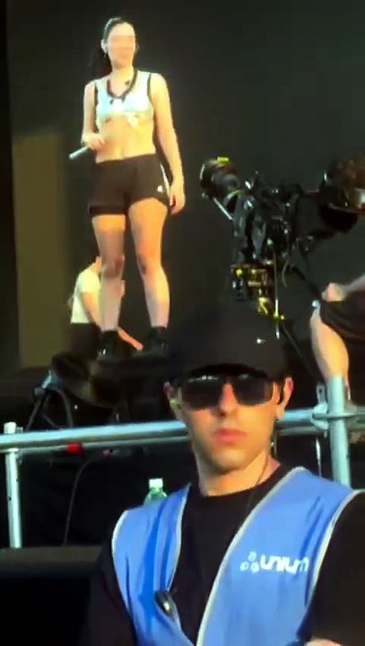 Lorde critica uso de óculos inteligentes. "Não são nada sexy"