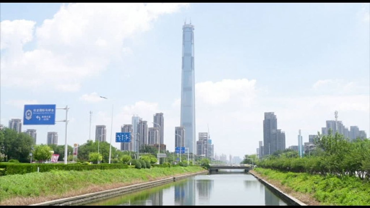 Cina, il grattacielo mai finito: crisi, sviluppo, ombre del capitalismo