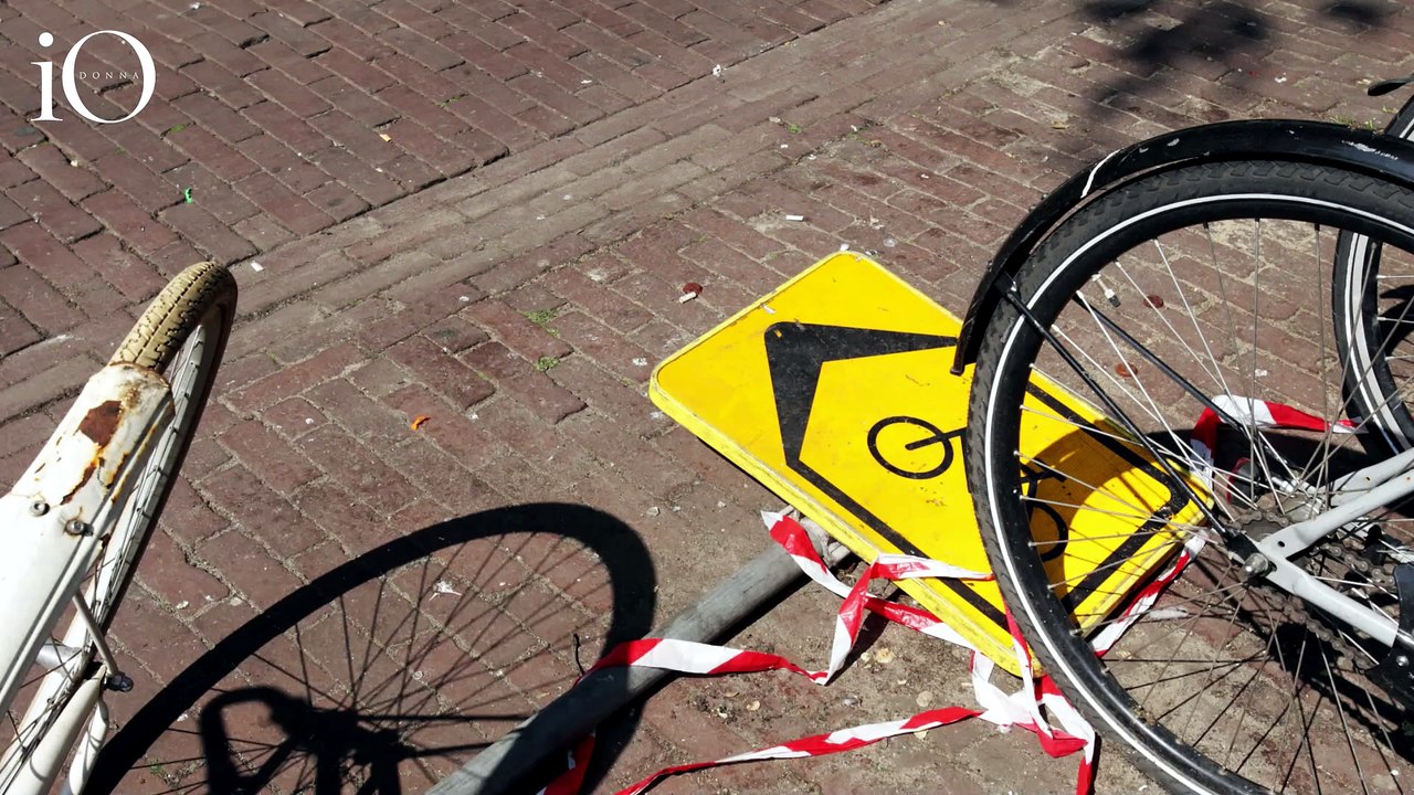 Paolo Belli indagato per omicidio stradale: morto il pedone che ha investito in bici