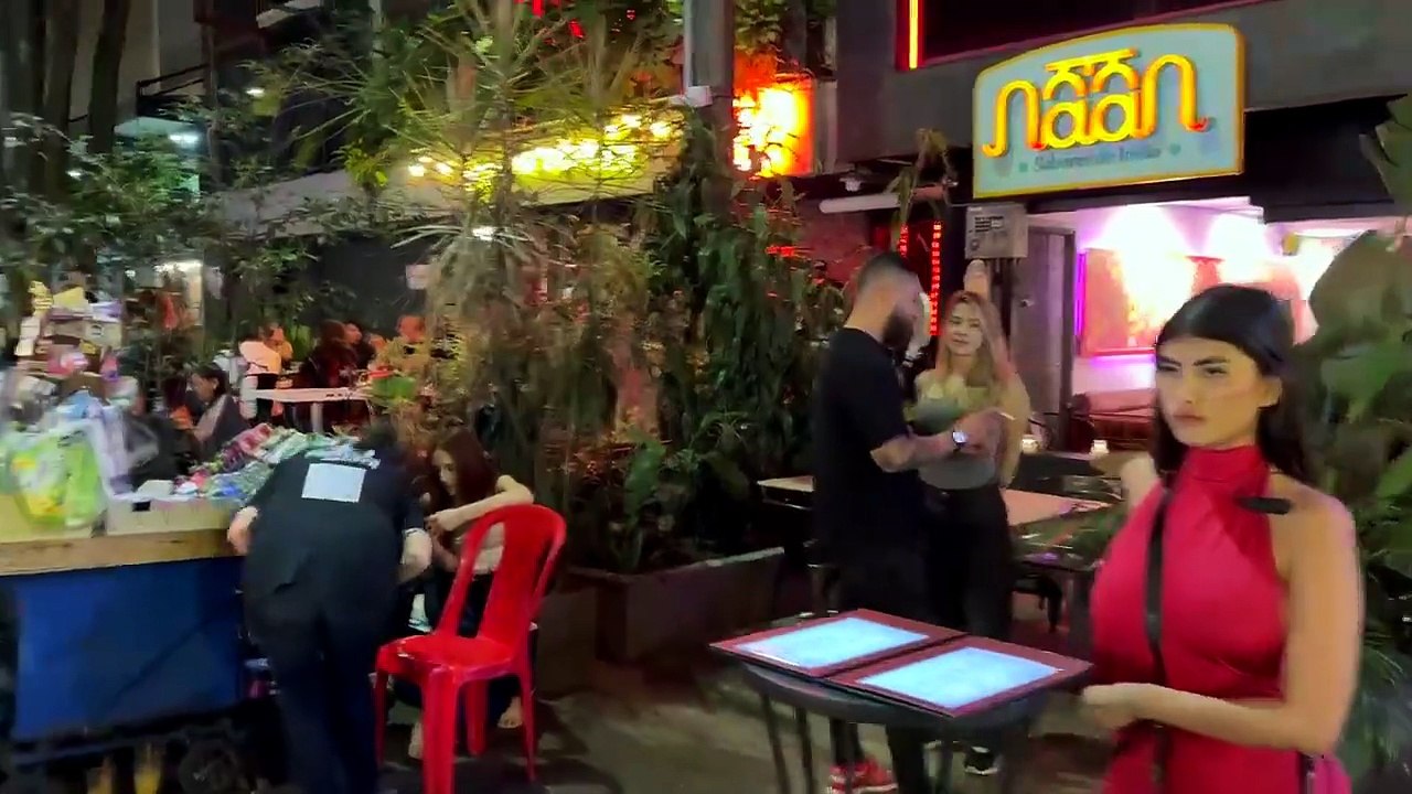 Medellin Nightlife With Many Single Ladies Colombia