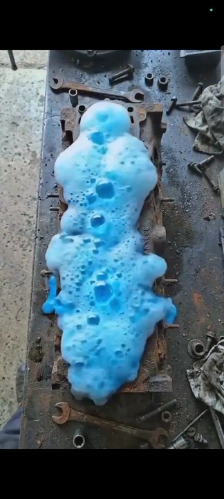(Satisfying/ASMR): Insanely Satisfying Engine Cylinder Head Deep Clean! 🤯 Rust to Brand New!