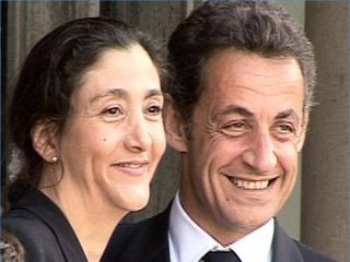 INGRID BETANCOURT AVEC SARKOZY ET DELANOE