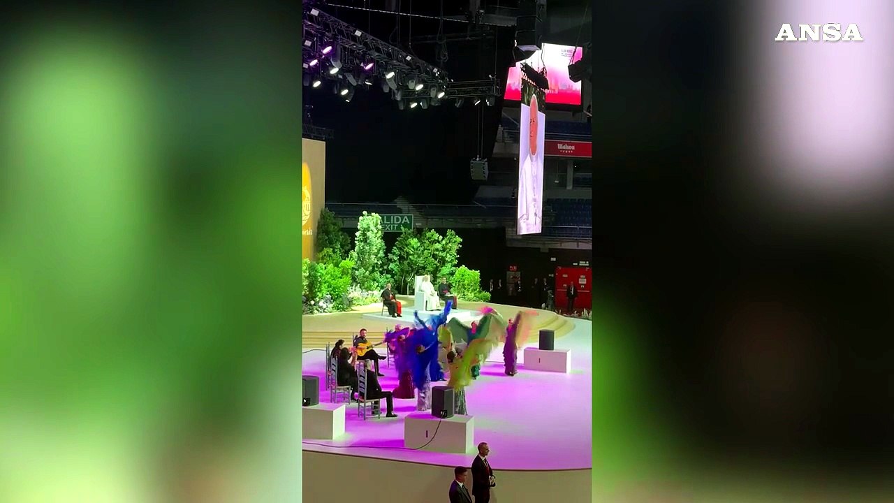 Il flamenco incanta il Papa all'Arena Movistar di Madrid