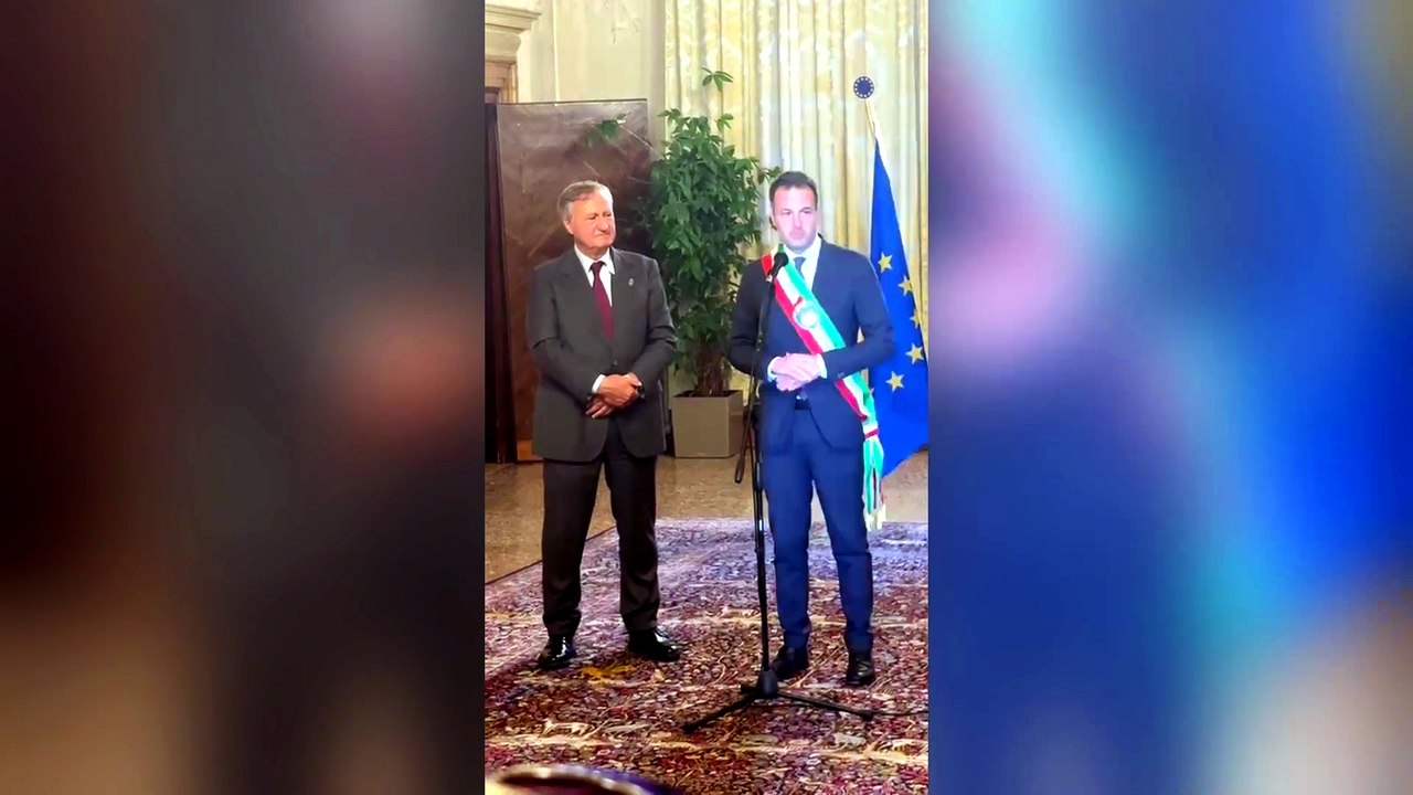 Venturini sindaco di Venezia, il passaggio di consegne con Brugnaro: "Ci lega un’amicizia profonda"