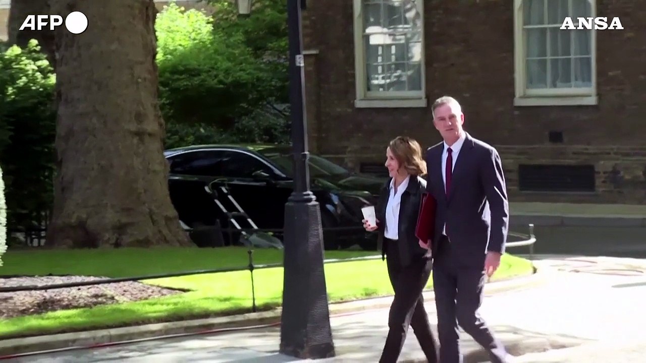 Starmer sempre piu' in bilico, gli arrivi a Downing Street per il consiglio dei ministri