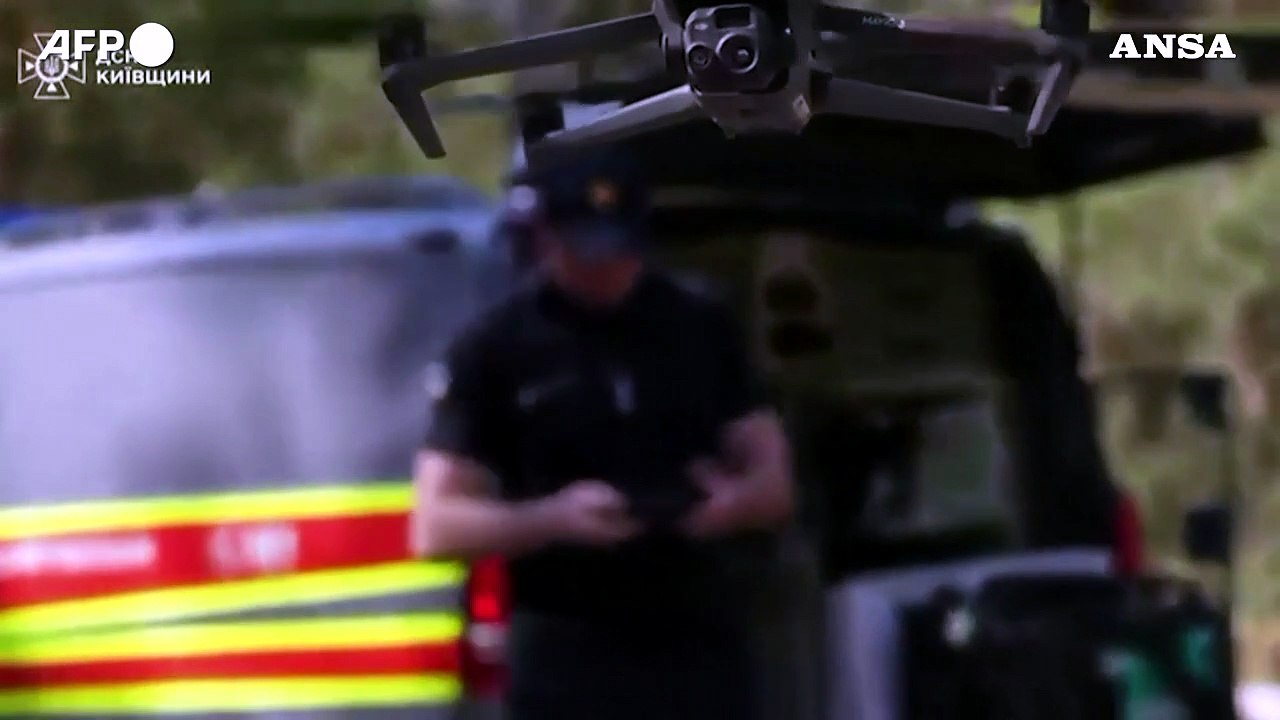 Ucraina, drone innesca un incendio vicino Chernobyl: "radiazioni nei limiti"
