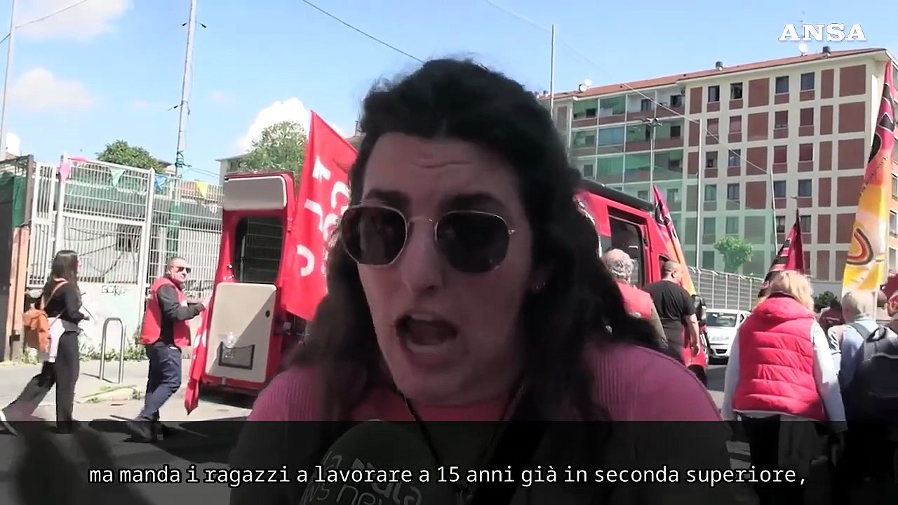 Riforma Valditara, gli studenti: "Ci vogliono meno colti e piu' sfruttabili"