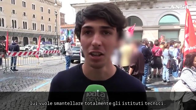 Roma, la protesta contro la riforma degli istituti tecnici