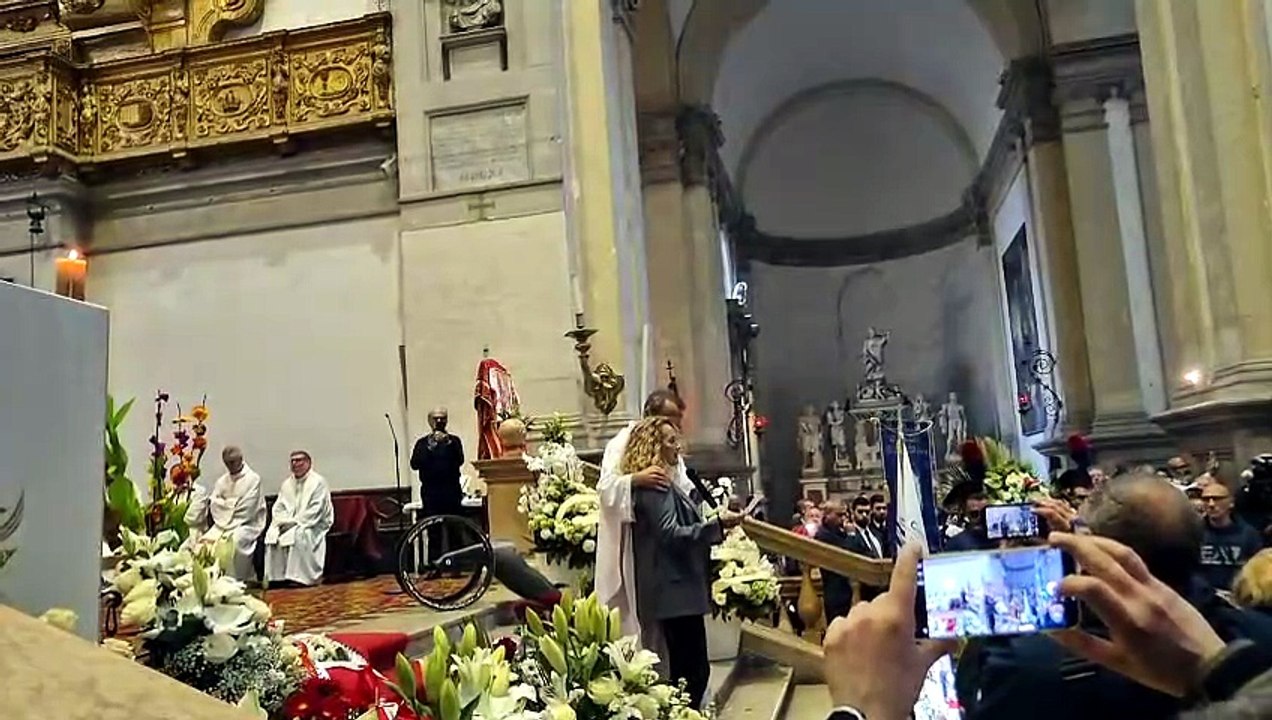 Funerale Zanardi, il ricordo della cognata: "Sei stato un combattente"